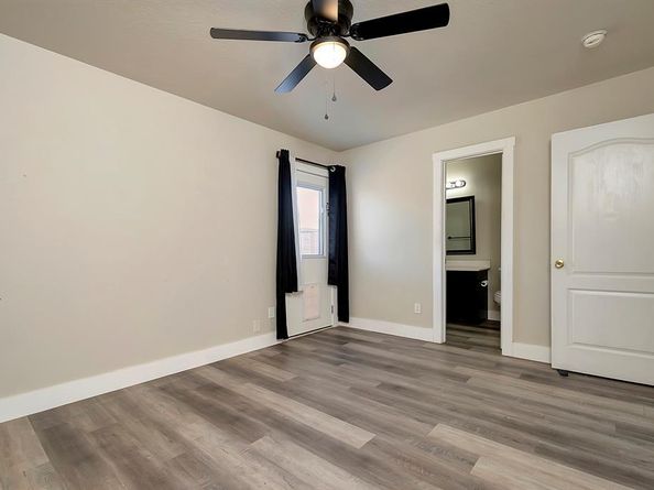716  River Hill Lane , Fort Worth Texas 76114
