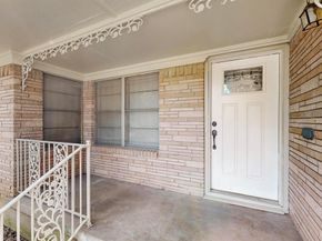 1441  Hawley Lane , Dallas Texas 75217