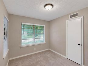 1441  Hawley Lane , Dallas Texas 75217
