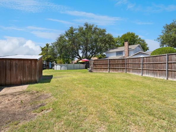 593  Julia Court , Lewisville Texas 75067