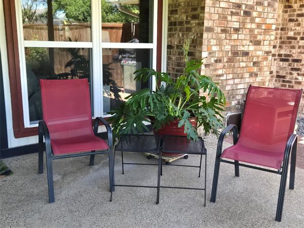 593  Julia Court , Lewisville Texas 75067