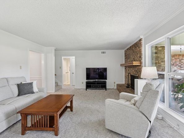 593  Julia Court , Lewisville Texas 75067