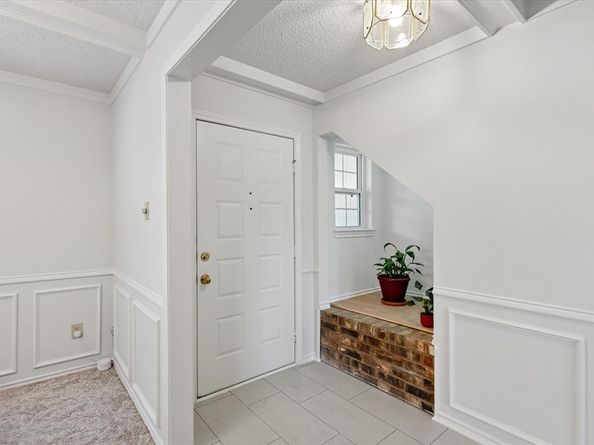 593  Julia Court , Lewisville Texas 75067