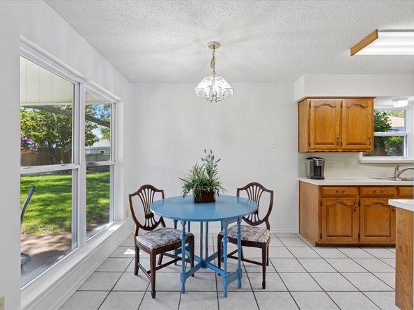 593  Julia Court , Lewisville Texas 75067