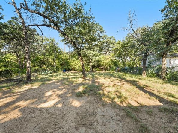 3313  Rufus Street , Fort Worth Texas 76119