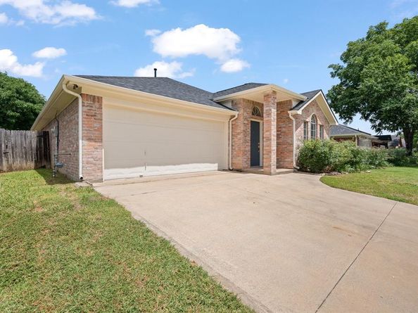 708  Carette Drive , Fort Worth Texas 76108