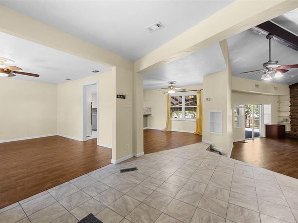 3315  Curry Road , Arlington Texas 76001
