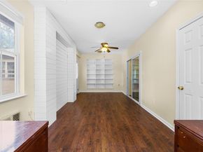 3315  Curry Road , Arlington Texas 76001