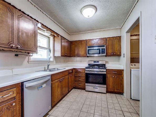 806  Dalton Drive , Princeton Texas 75407