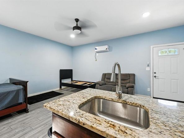 2808  Anzio Drive , Dallas Texas 75224
