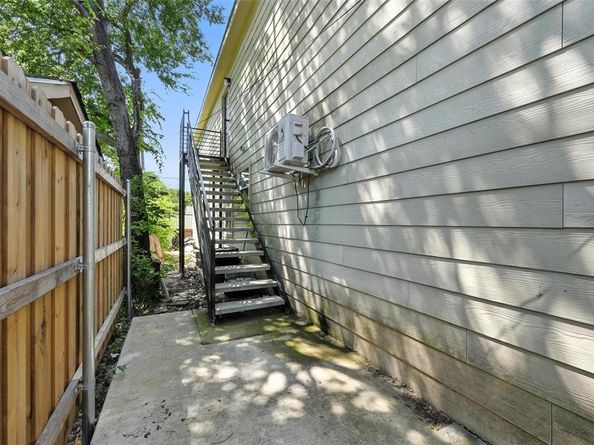2808  Anzio Drive , Dallas Texas 75224