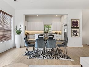 4830  Cedar Springs Road  27, Dallas Texas 75219