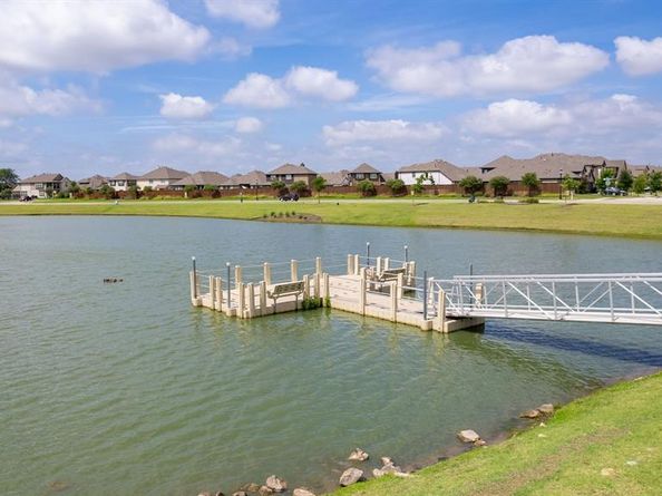 1813  Drover Creek Road , Aubrey Texas 76227