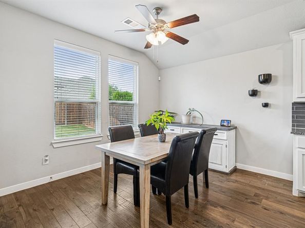 1813  Drover Creek Road , Aubrey Texas 76227