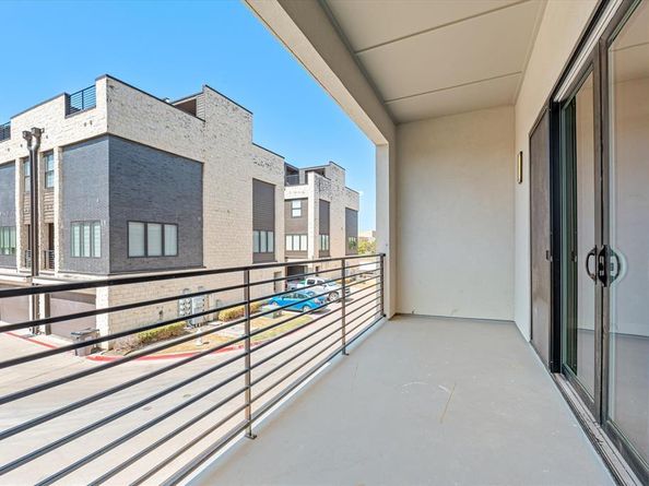 4060  Spring Valley Road  403, Farmers Branch Texas 75244