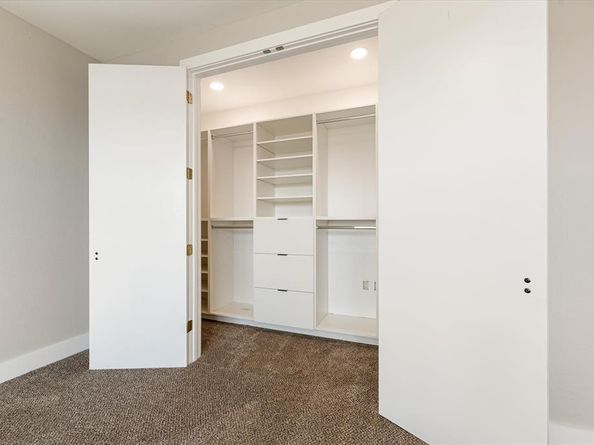 4060  Spring Valley Road  403, Farmers Branch Texas 75244