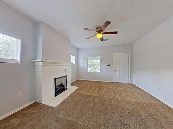 2700 S Jones Street , Fort Worth Texas 76104