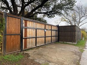 1510  Archery Lane , Garland Texas 75044