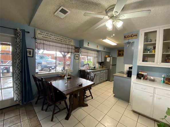 1510  Archery Lane , Garland Texas 75044