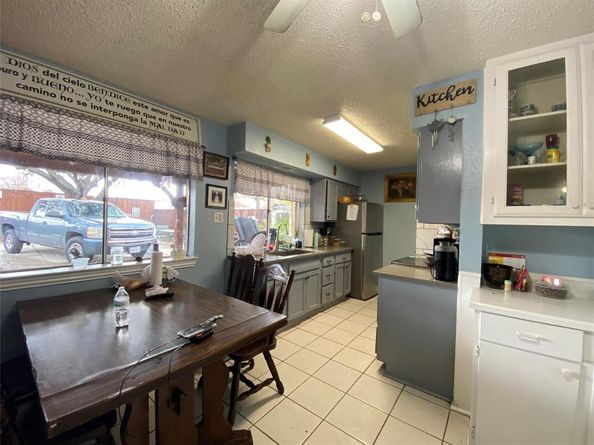 1510  Archery Lane , Garland Texas 75044