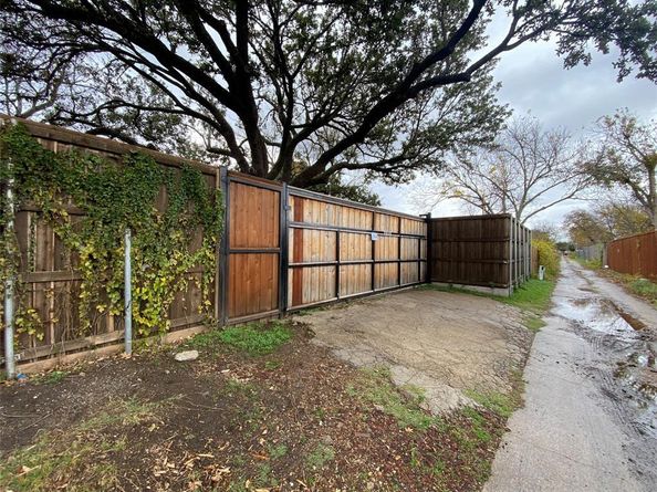 1510  Archery Lane , Garland Texas 75044