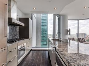 2900  Mckinnon Street  1204, Dallas Texas 75201