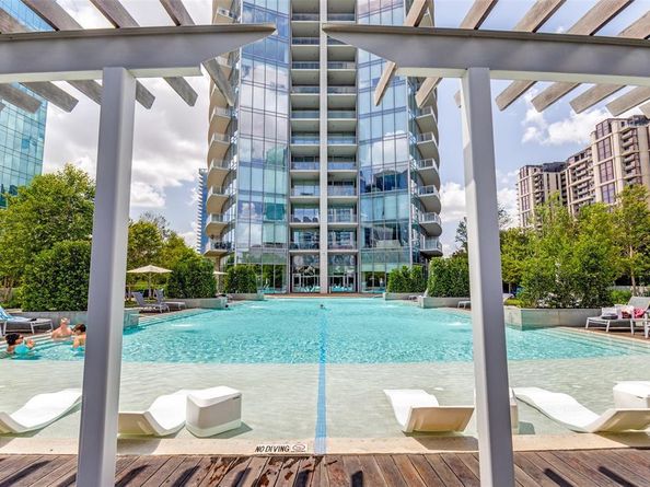 2900  Mckinnon Street  1204, Dallas Texas 75201