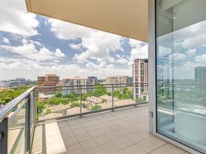2900  Mckinnon Street  1204, Dallas Texas 75201