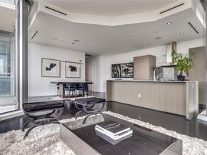 2900  Mckinnon Street  1204, Dallas Texas 75201