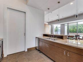 2900  Mckinnon Street  1204, Dallas Texas 75201