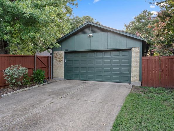 222  Elmwood Drive , Garland Texas 75043