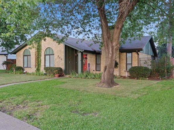 222  Elmwood Drive , Garland Texas 75043