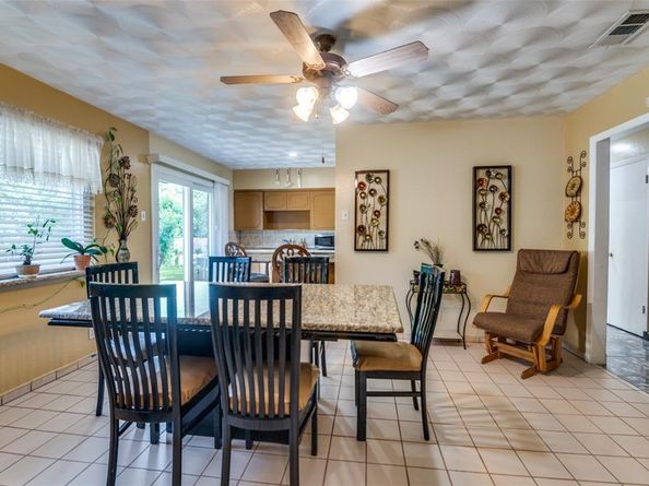 1811  Fairfax Lane , Carrollton Texas 75006