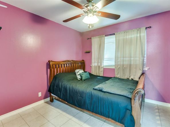 1811  Fairfax Lane , Carrollton Texas 75006