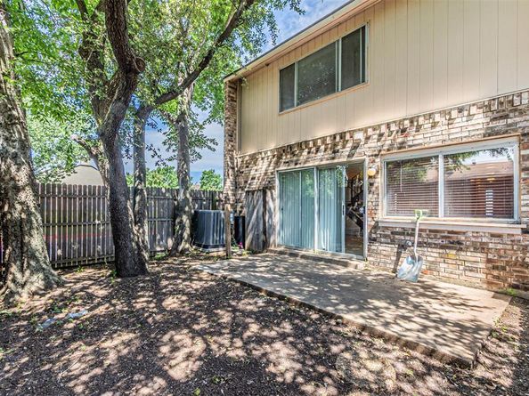 3626  Holly Tree Trail , Garland Texas 75044