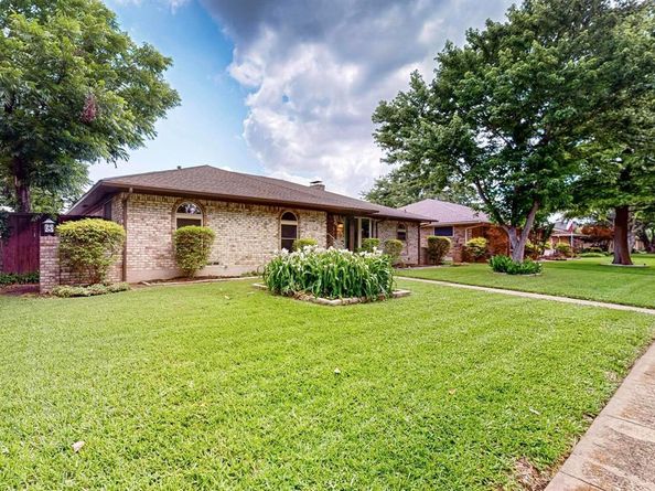 1308  Warwick Street , Garland Texas 75040