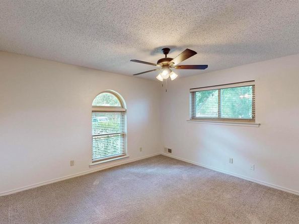1308  Warwick Street , Garland Texas 75040