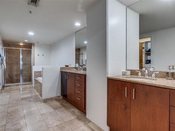 2011  Cedar Springs Road  106, Dallas Texas 75201