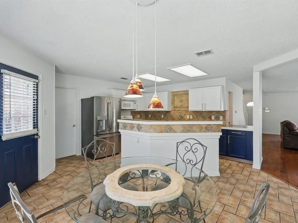 2103  Bolivar Drive , Arlington Texas 76002