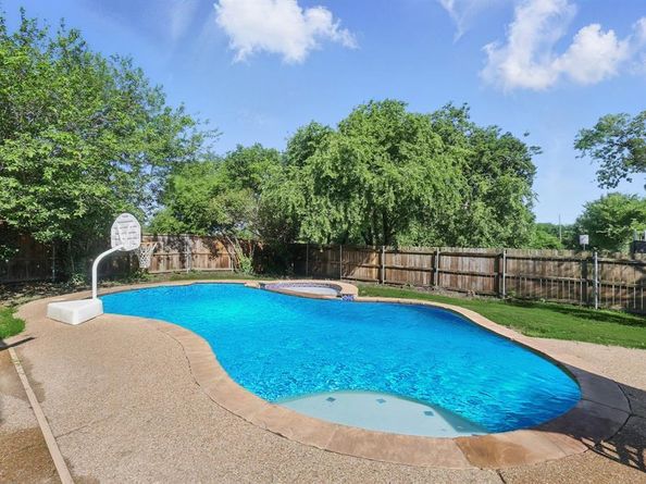 2103  Bolivar Drive , Arlington Texas 76002