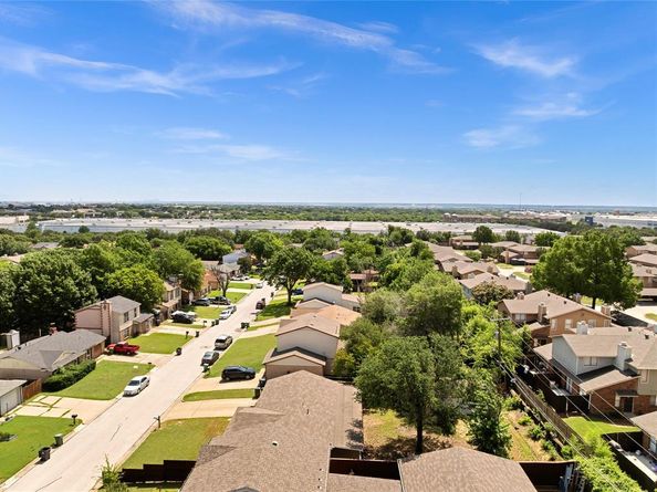 2308  Foxcroft Lane , Arlington Texas 76014