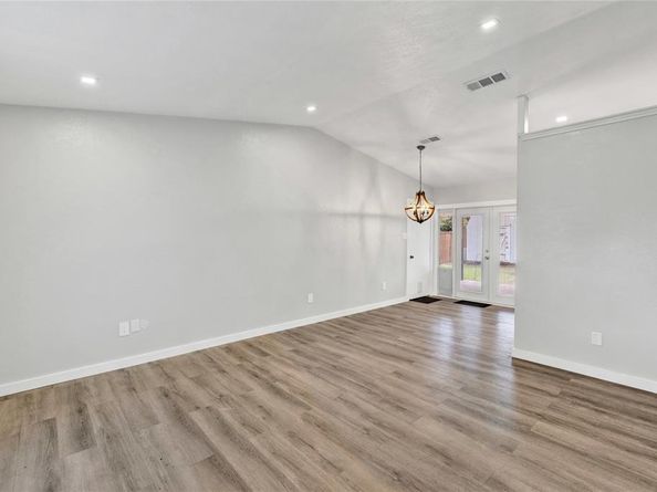 2308  Foxcroft Lane , Arlington Texas 76014