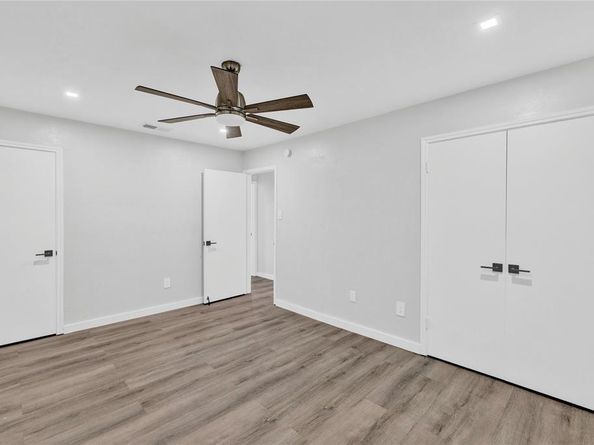 2308  Foxcroft Lane , Arlington Texas 76014