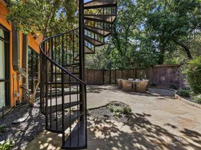 2935  Magnolia Hill Court , Dallas Texas 75201