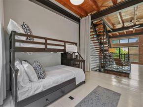 2935  Magnolia Hill Court , Dallas Texas 75201