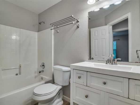 6715  Ports O Call Drive , Rowlett Texas 75088