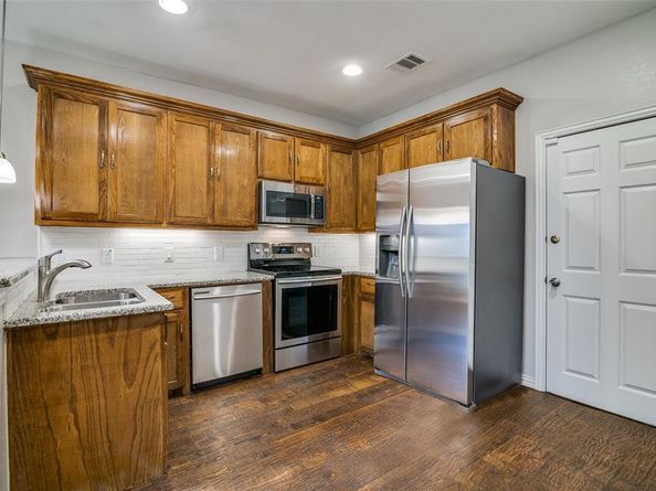 6715  Ports O Call Drive , Rowlett Texas 75088