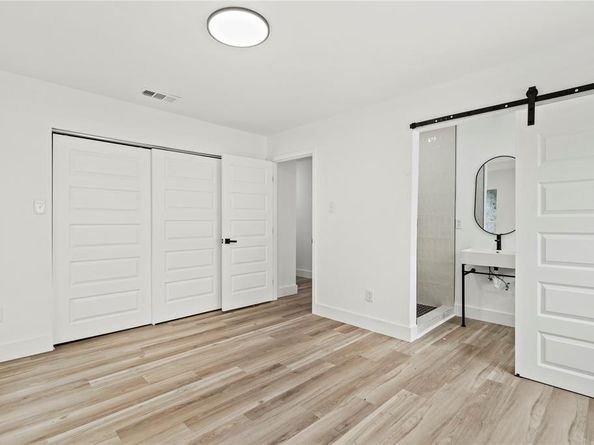 7734  Bruton Road , Dallas Texas 75217
