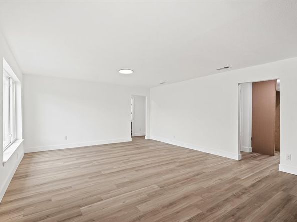 7734  Bruton Road , Dallas Texas 75217
