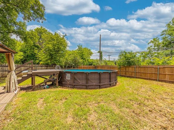 7428  Overhill Road , Fort Worth Texas 76116